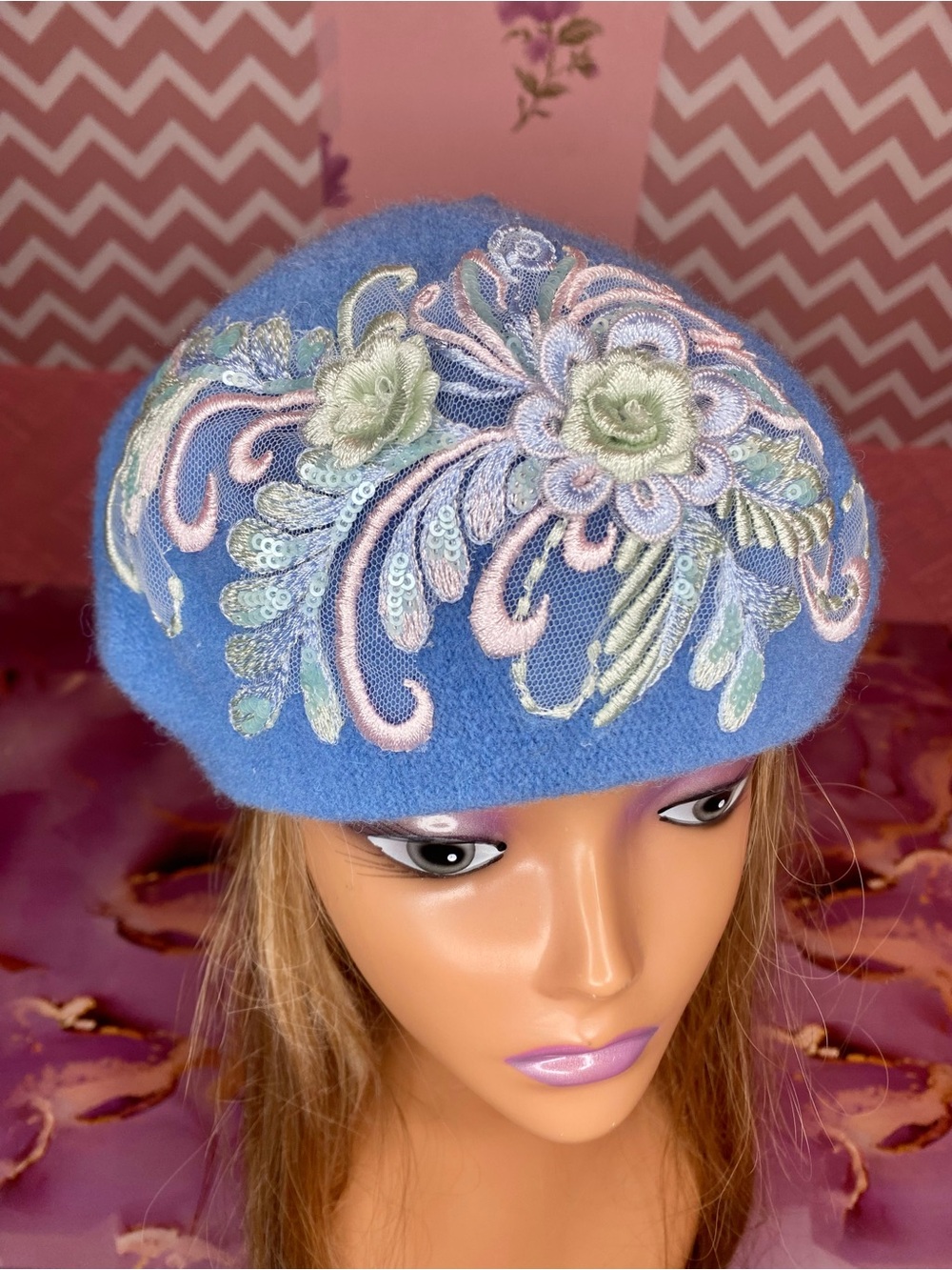 🎀🌷 Beautiful Embroidered Blue Wool Beret with Pastel Floral Appliqué 🌷🎀 NWT